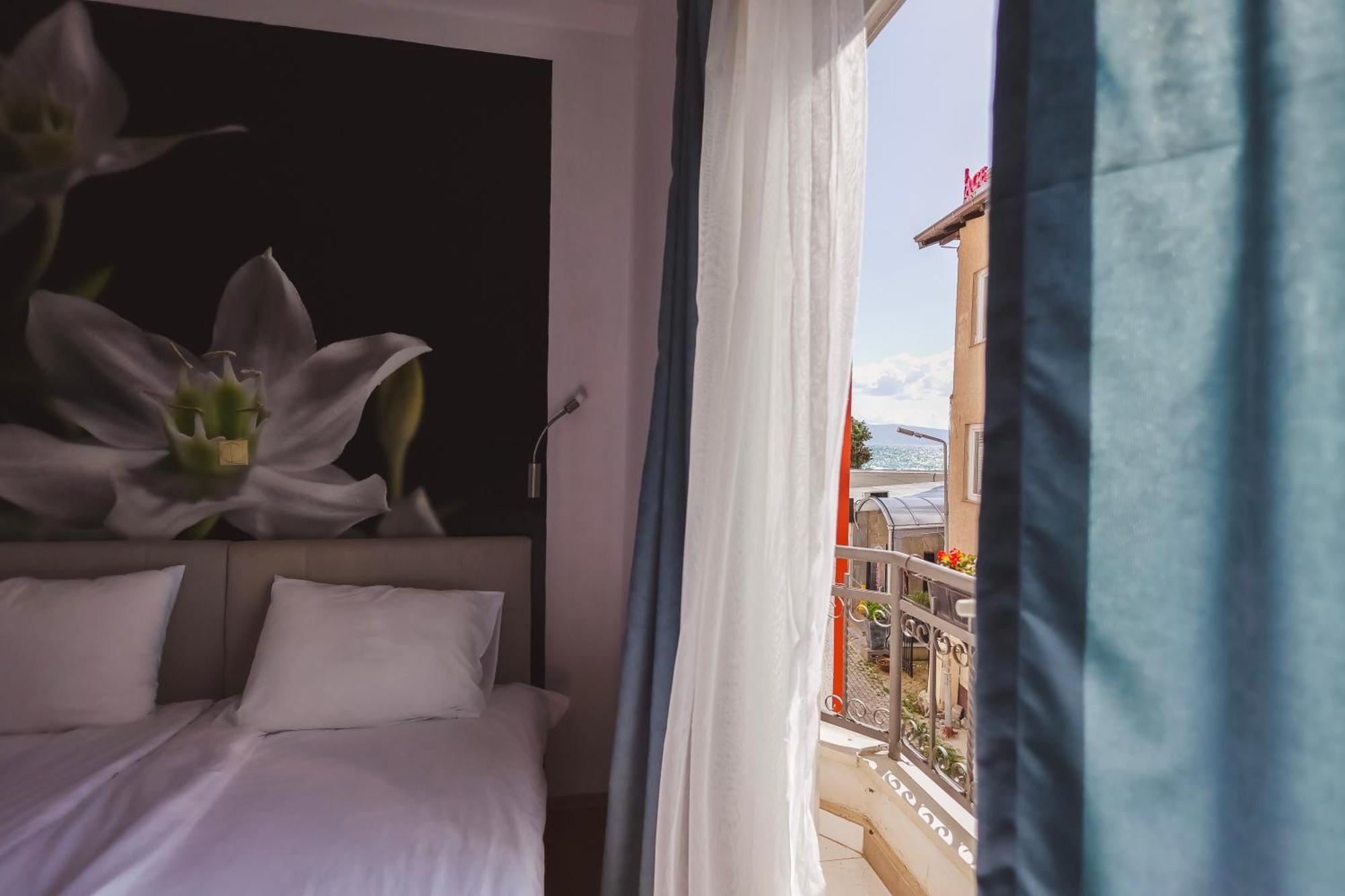 Ammotti Hotel Охрид Экстерьер фото